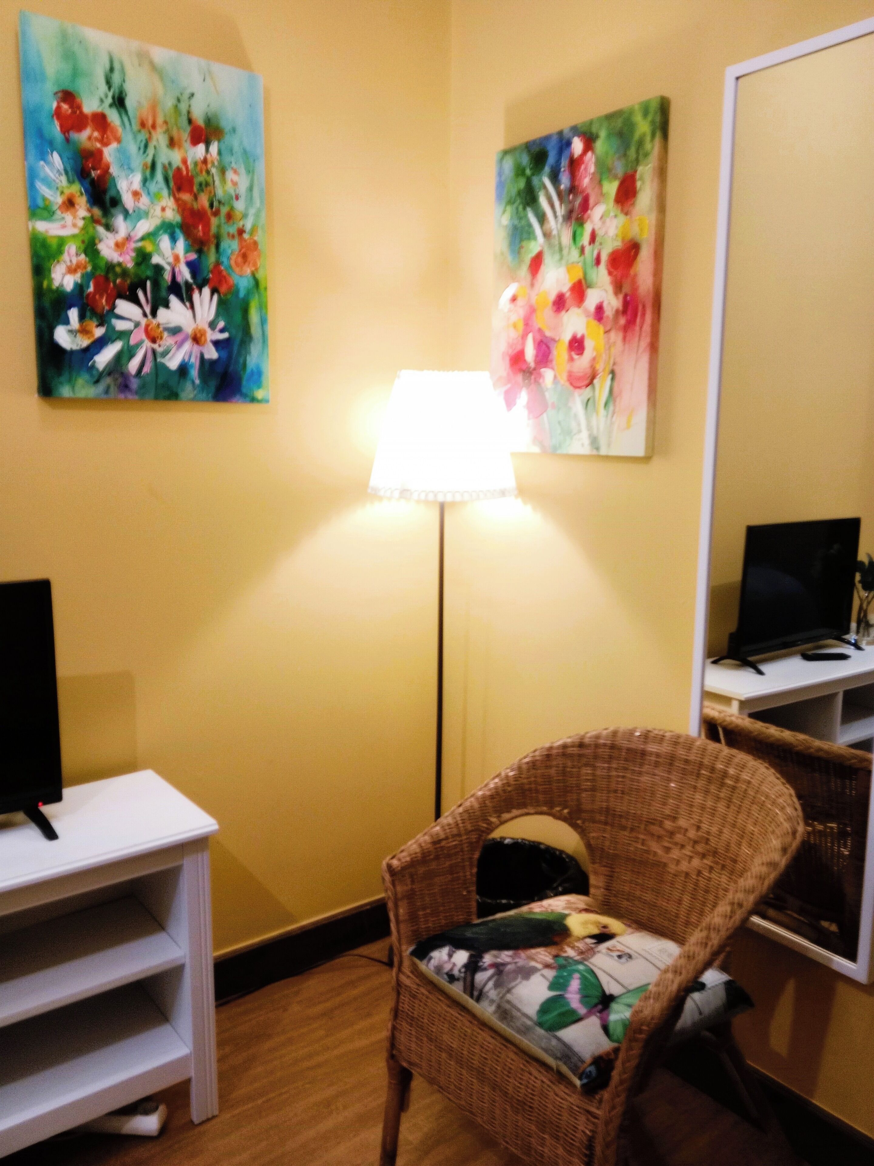 habitacion doble con cama de matrimonio y baño privado | Free WiFi, bed sheets, wheelchair access