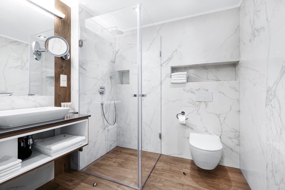 family apartment | bathroom | shower, rainfall showerhead, free toiletries, hair dryer