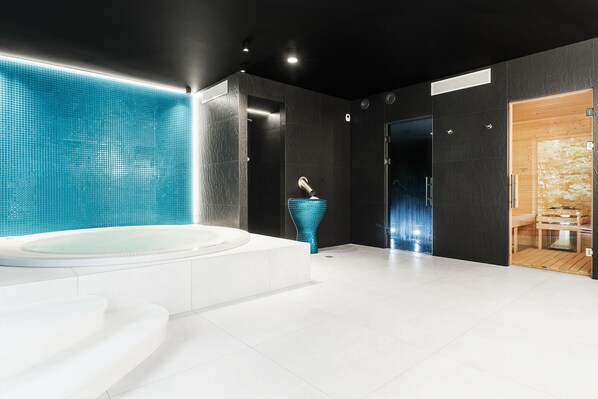 Tina de hidromasaje interior