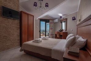 Studio, Sea View | In-room safe, desk, iron/ironing board, free cribs/infant beds - Paradise (Volvi)