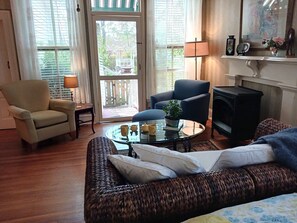 45-inch flat-screen TV with cable channels, TV, fireplace