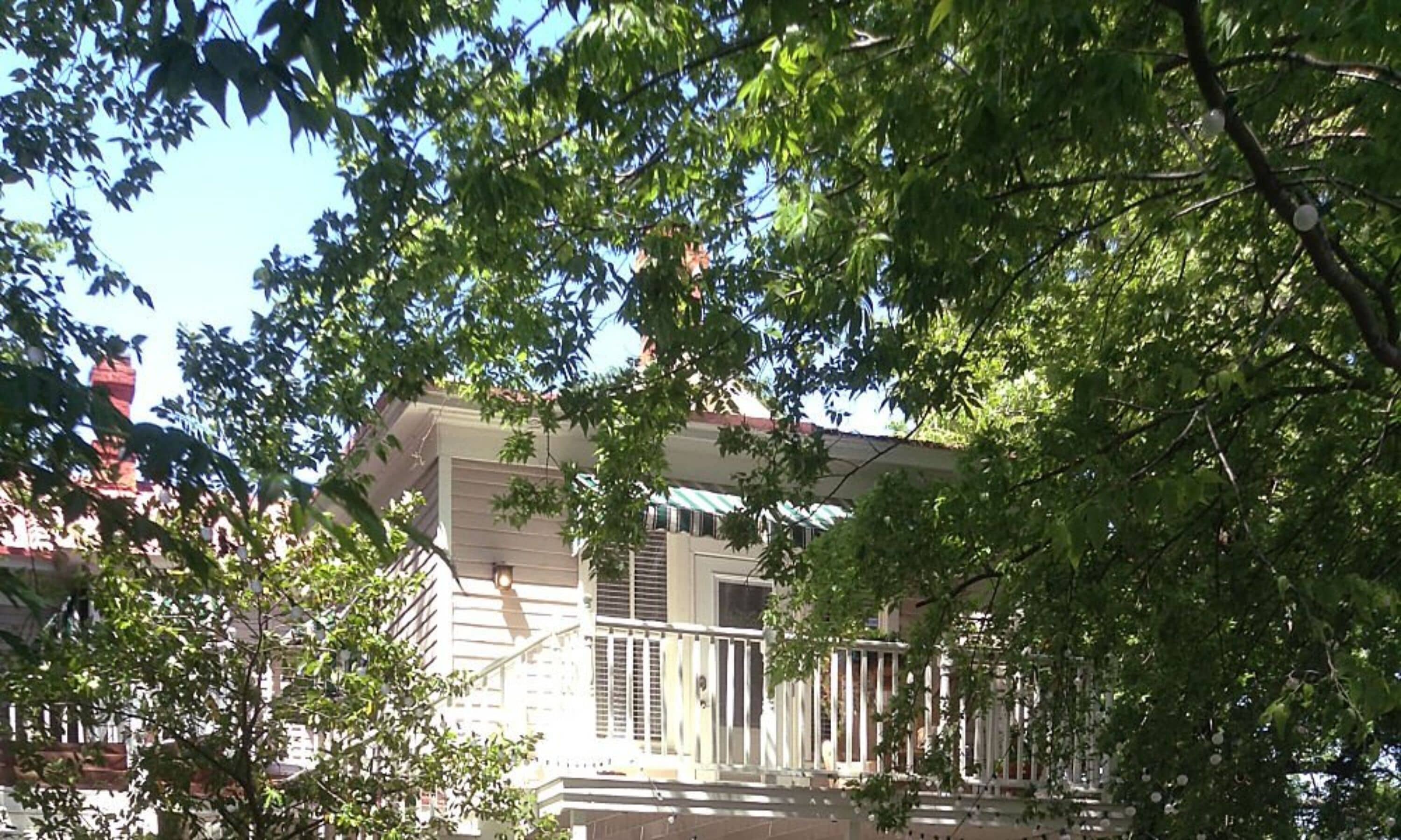 Gardener's Cottage with Balcony | Façade de l’hébergement