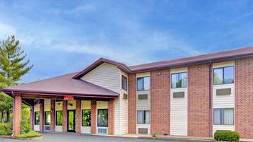 Pintu masuk hartanah