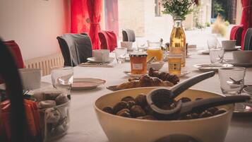 Svit - eget badrum ("Anses d'Arlet") | Skrivbord, gratis barnsängar och gratis wi-fi