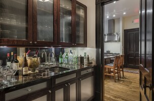 Desayuno continental gratuito y diario