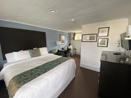 King Room | 1 bedroom, individually furnished, desk, free WiFi