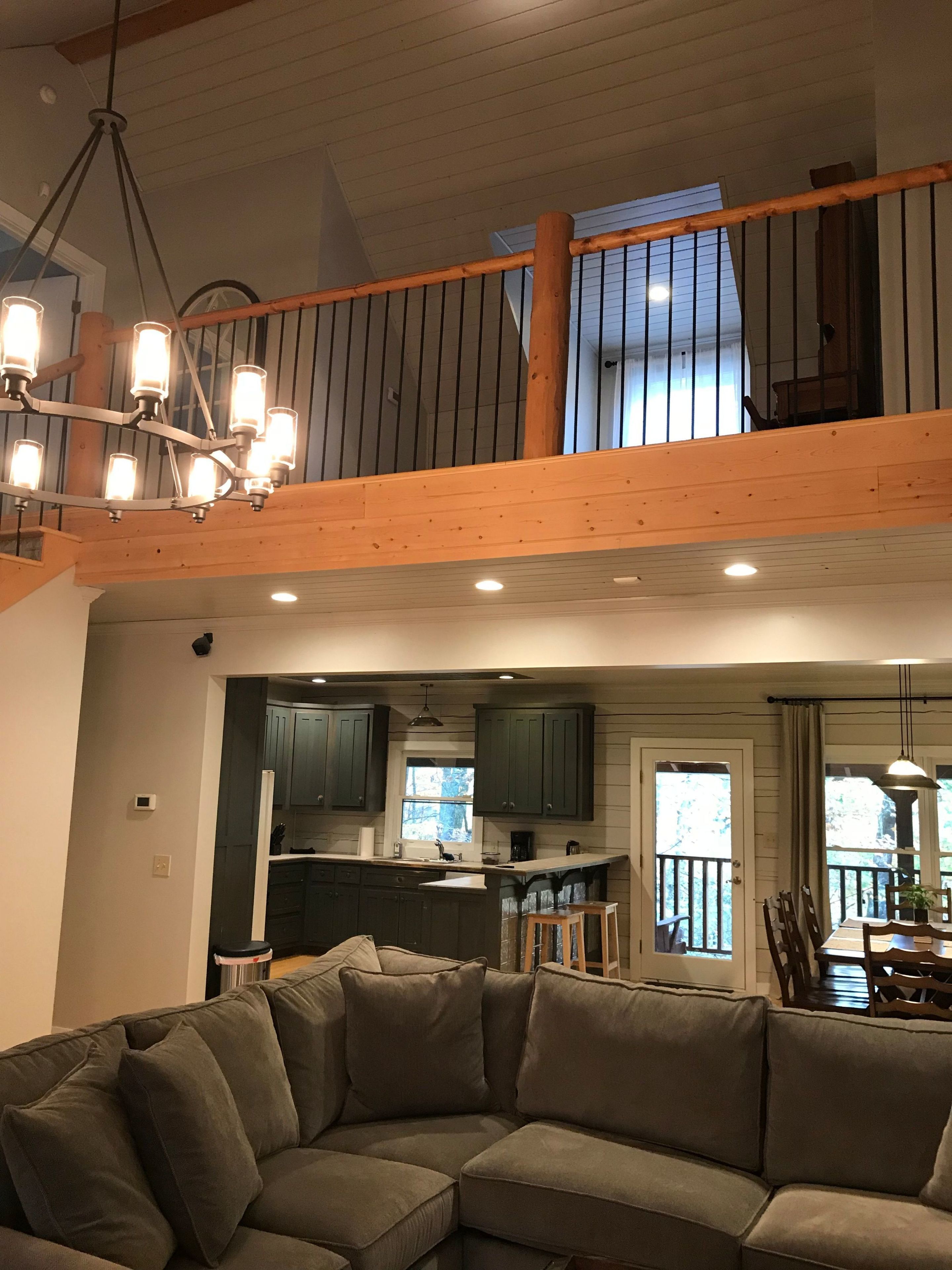 Didekorasi berbeda-beda dan dilengkapi dengan perabotan berbeda-beda