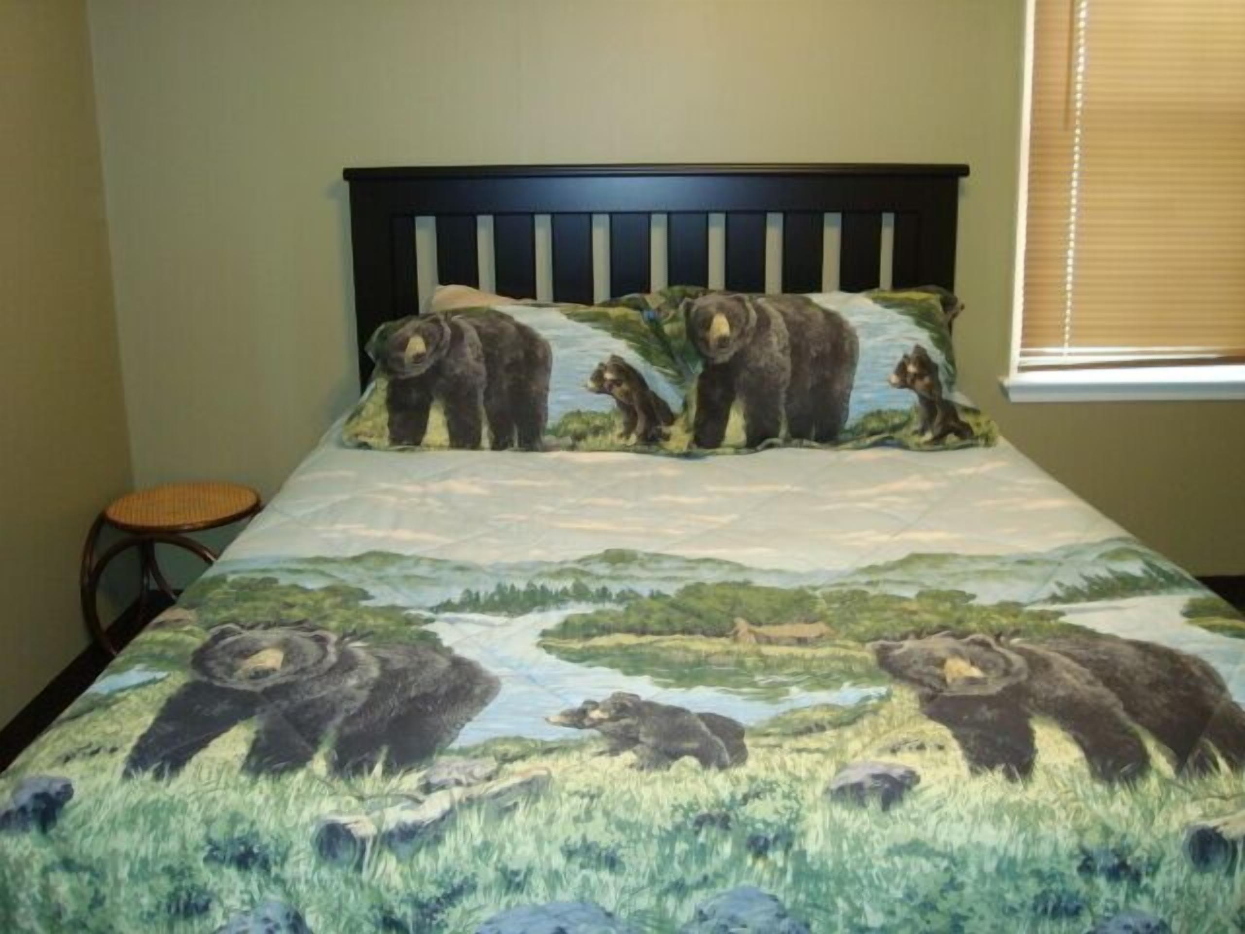 Standard Cabin, 3 Bedrooms, Non Smoking | 3 bedrooms, free WiFi