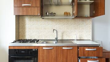 Standard-Studio, 1 Schlafzimmer, Nichtraucher | Eigene Kochnische | Kühlschrank, Ofen, Herdplatte, Kochgeschirr/Geschirr/Besteck