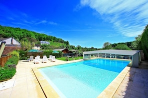 Indoor pool, outdoor pool
