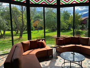 Three-bedroom luxury villa | Caja fuerte, escritorio, tabla de planchar con plancha y cunas gratuitas