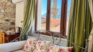 Triple Room, Partial Lake View