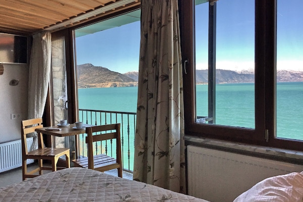 Premium Double Room with Best Lake View