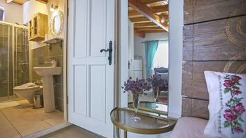 Kamar Double Deluks | Area keluarga | TV layar datar