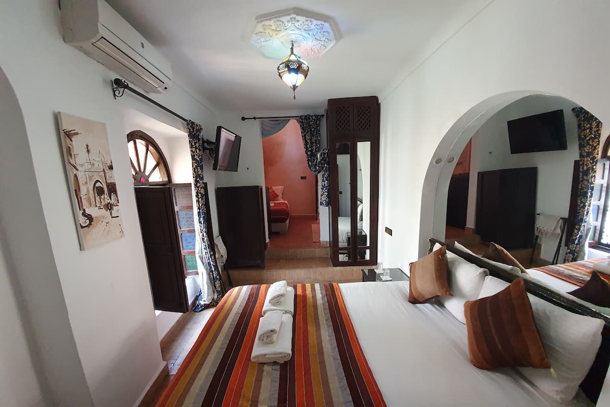 Room (Nedjma) | 1 bedroom, in-room safe, laptop workspace, blackout drapes