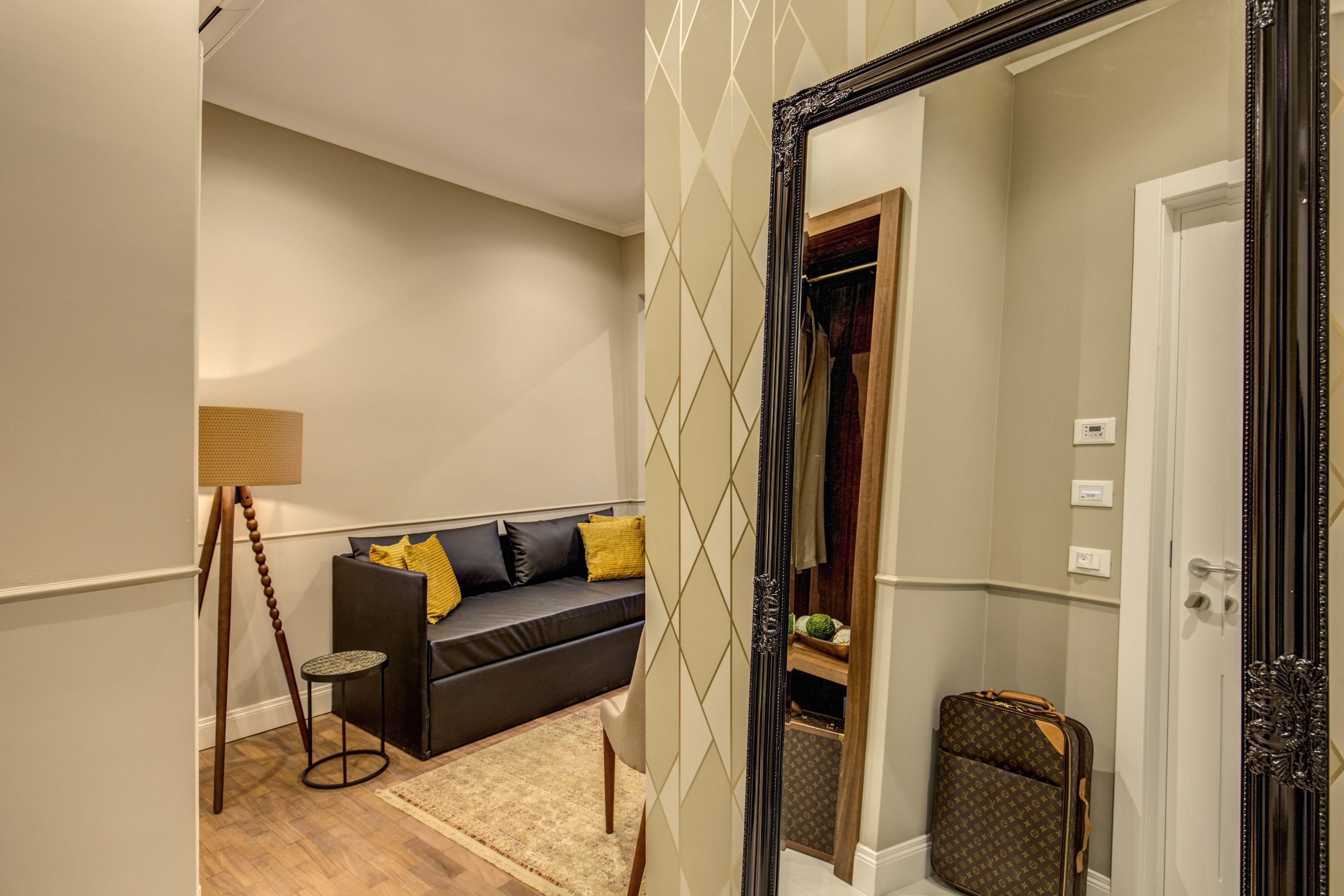 premium bedding, down duvets, minibar, in-room safe