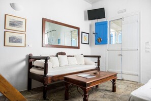 Apartment | Wohnbereich | Flachbildfernseher