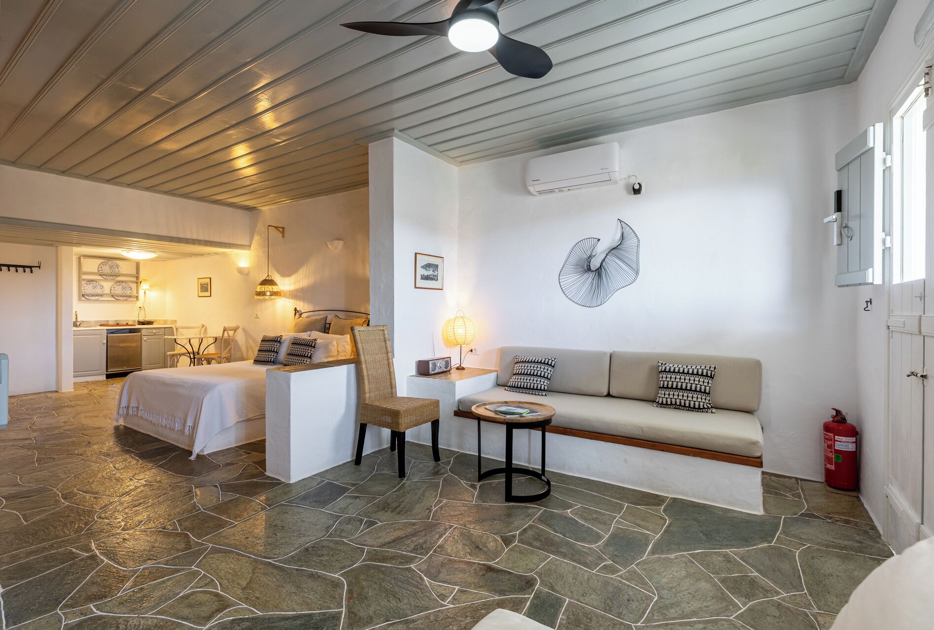 Suite apartment without loft | Soundproofing, iron/ironing board, free WiFi, bed sheets