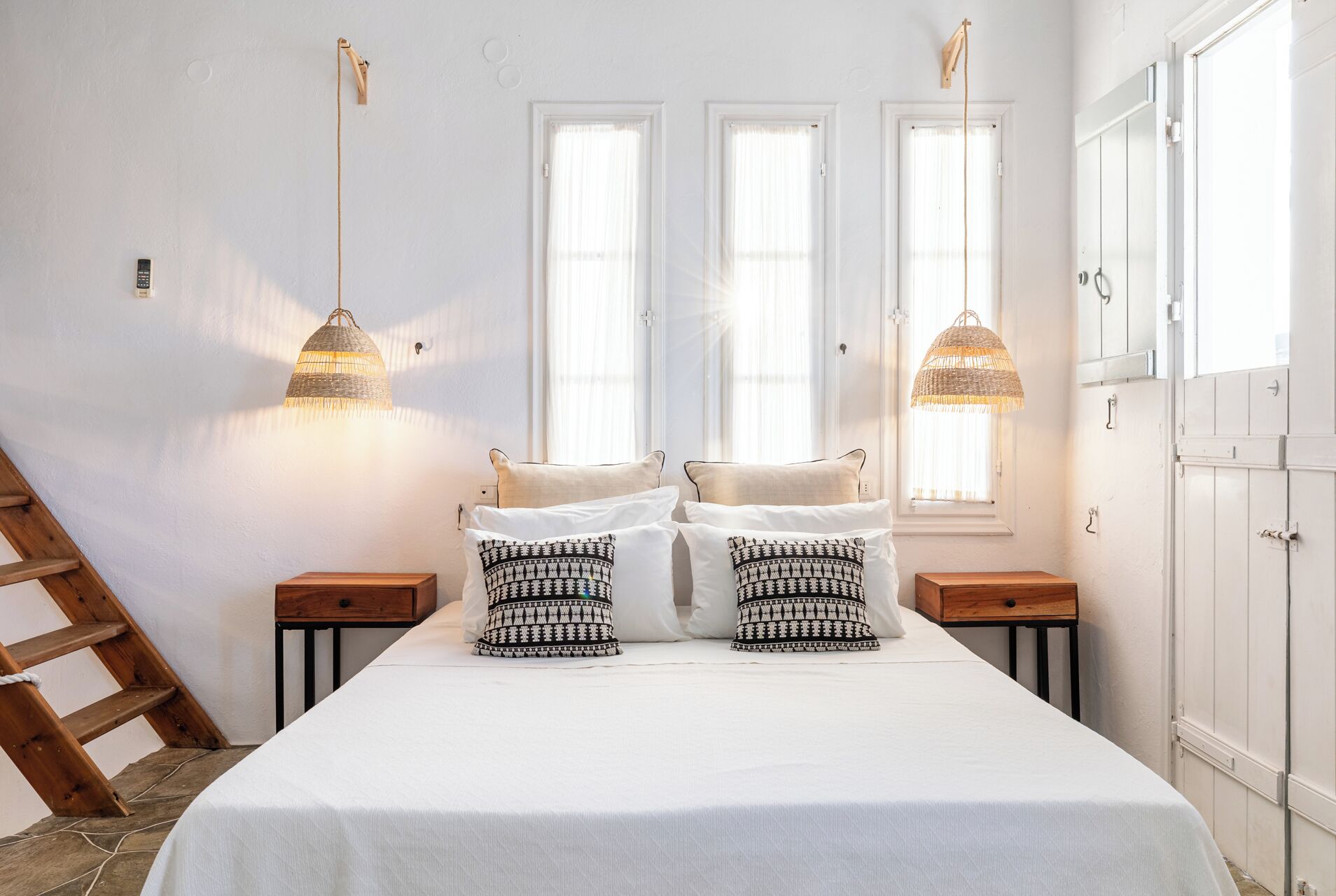 Lilium Maisonette