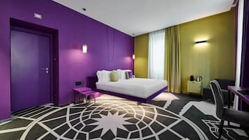 2 bedrooms, premium bedding, down comforters, in-room safe