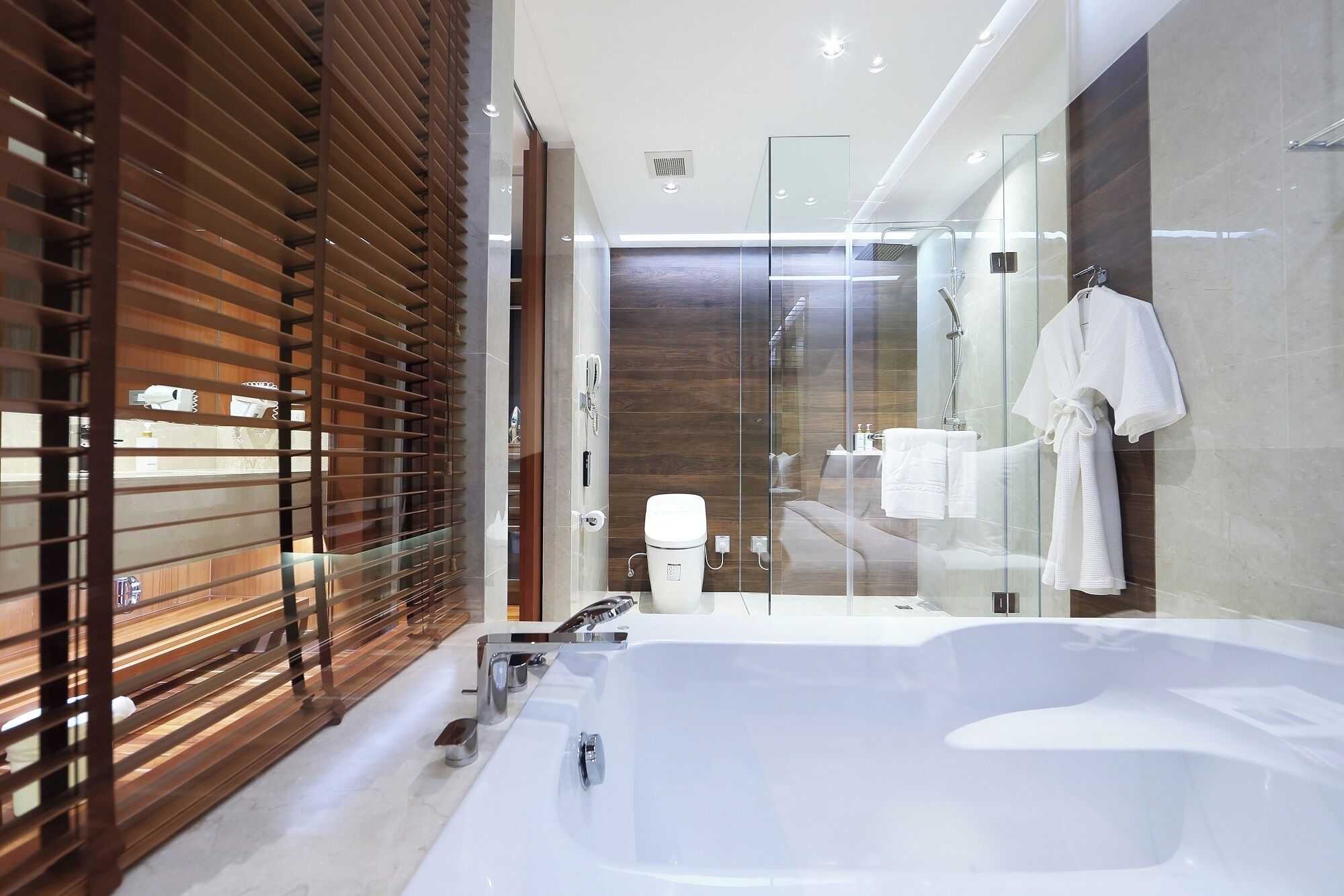 Grand Suite, 2 Bedrooms | Bathroom | Separate tub and shower, deep soaking tub, free toiletries, hair dryer