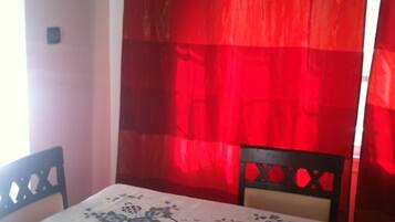 Villa, 2 Bedrooms | In-room dining