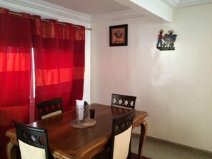 Villa, 2 habitaciones | Servicio a la habitación