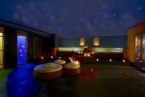 Couples treatment rooms, sauna, hot tub, steam room, body treatments - Gran Palas Hotel - Spa incluido (Vila-Seca)