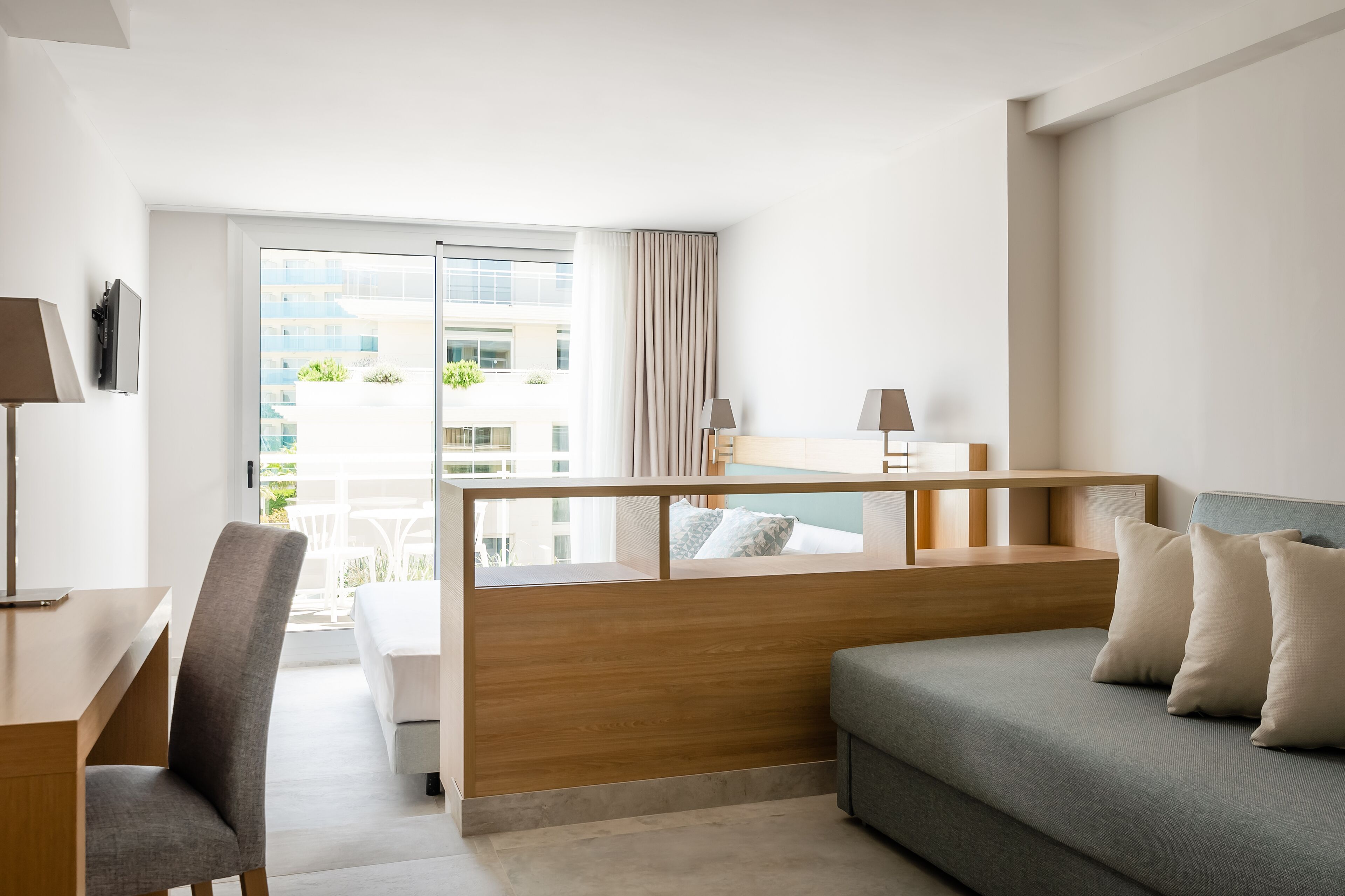 1 bedroom, minibar, in-room safe, desk