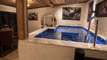 Suite Exclusive, piscina privata | 1 camera, biancheria in cotone egiziano
