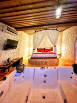 Exclusive Suite, Private Pool