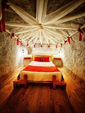 Family Suite, Jetted Tub | 1 bedroom, Egyptian cotton sheets, premium bedding - Saklı Cave House (Avanos)