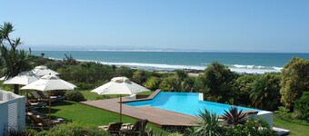 Diaz 15 House on the Bay