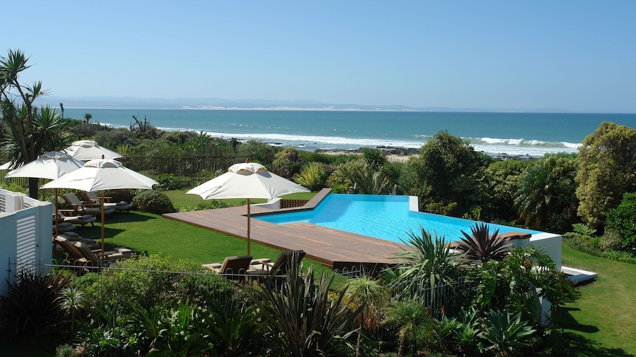 Diaz 15 House on the Bay