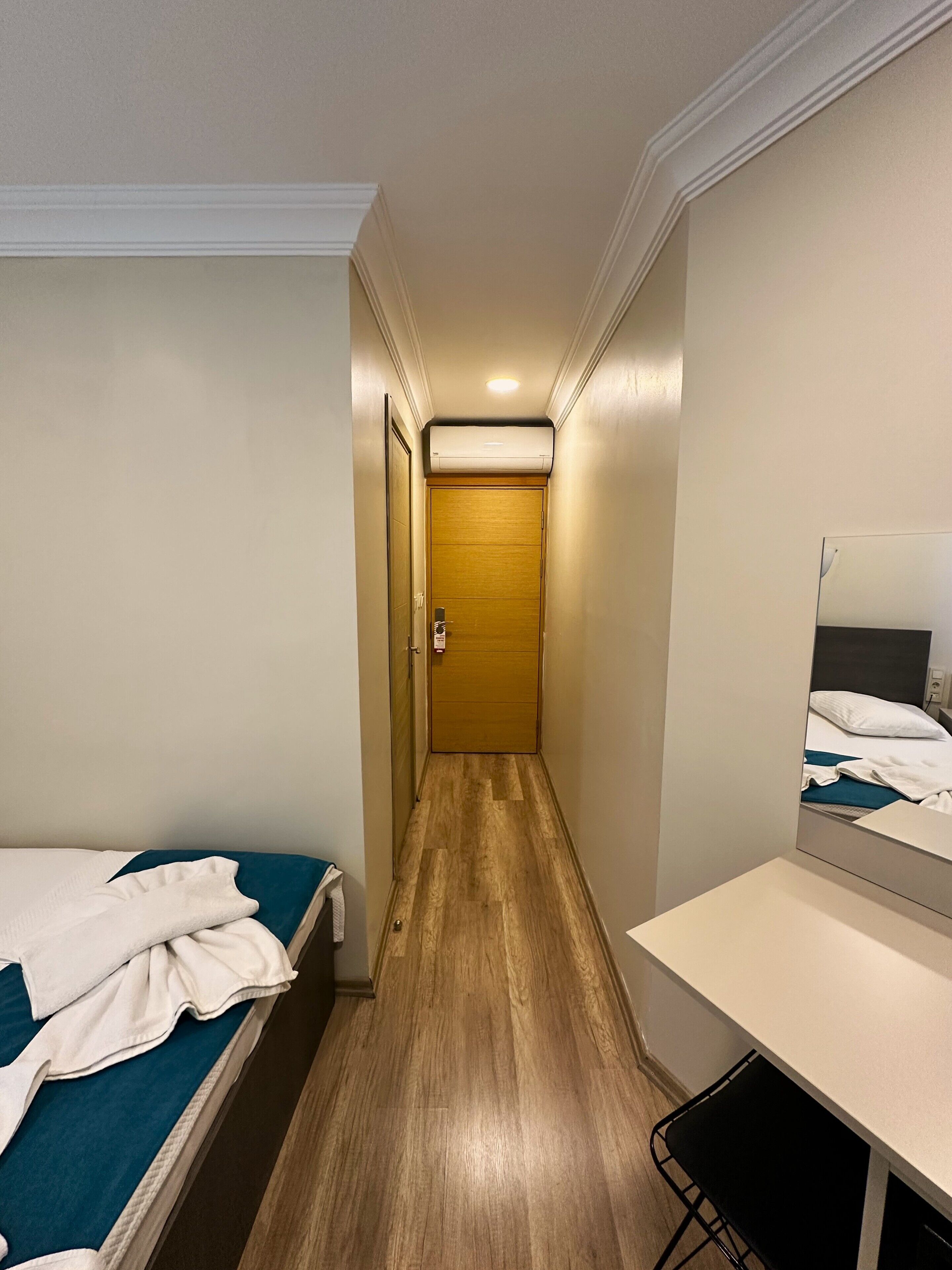 1 bedroom, free minibar items, in-room safe, desk