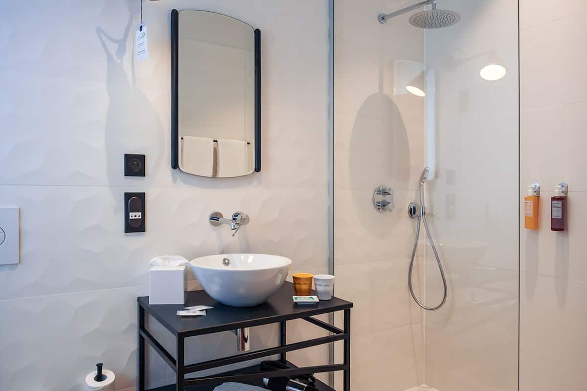 free toiletries, hair dryer, towels