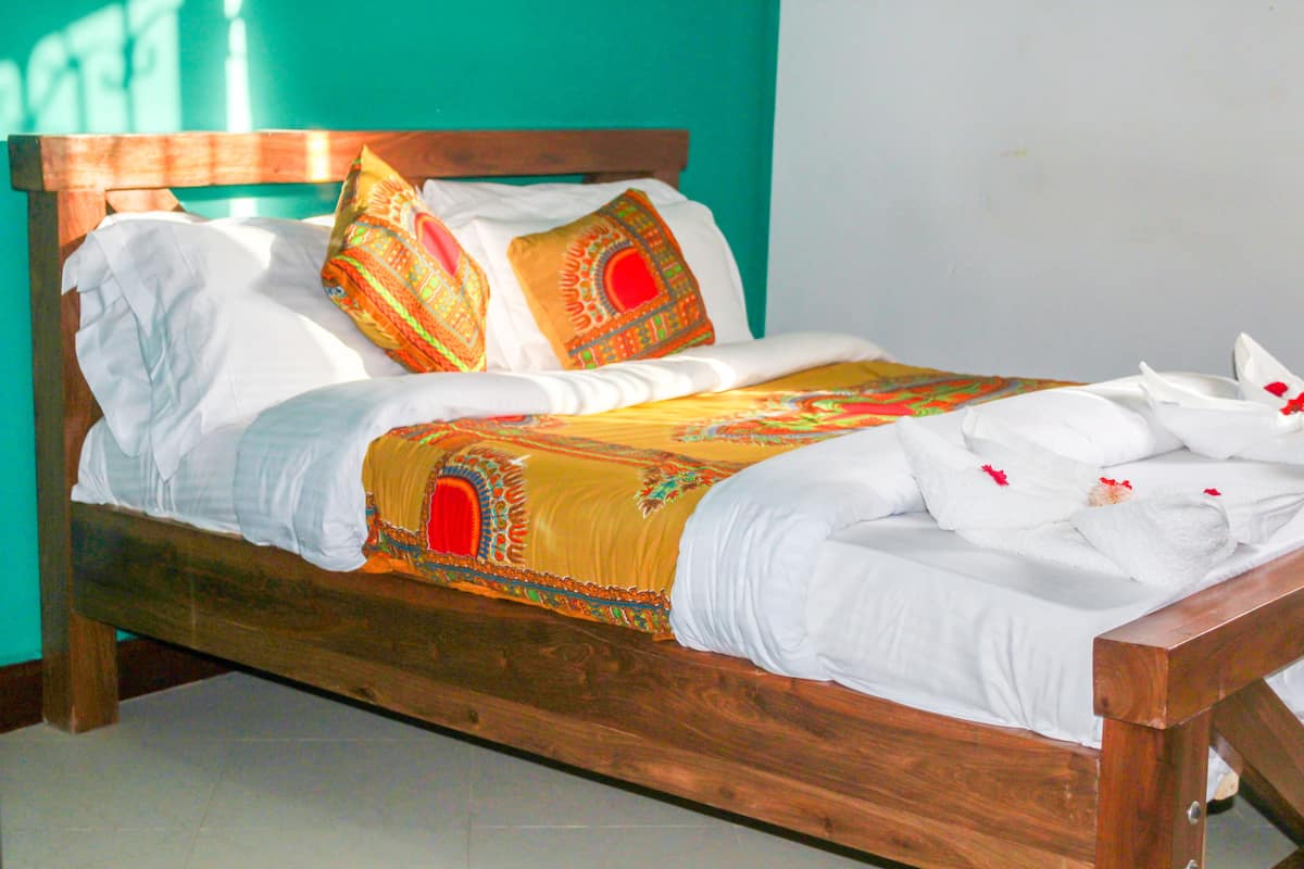 Superior Double Room | Desk, soundproofing, iron/ironing board (on request), WiFi (free)