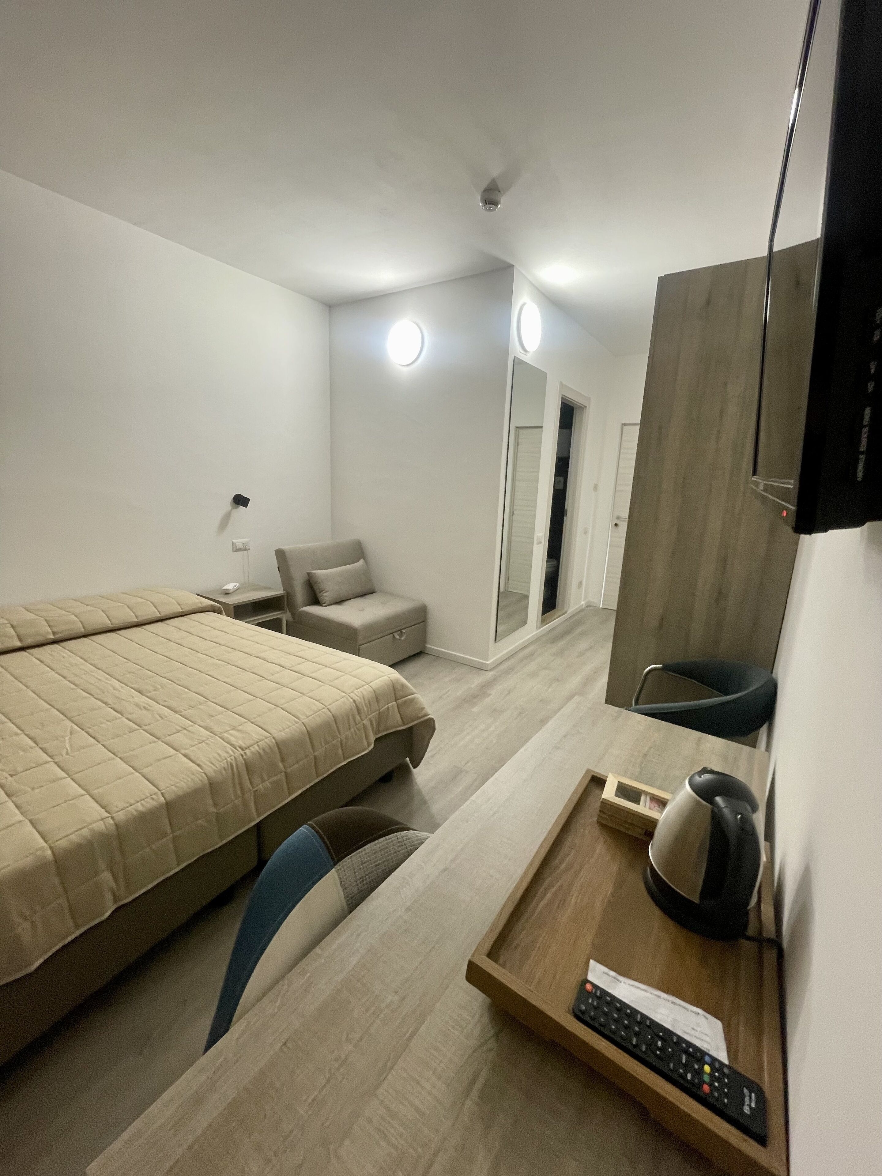 classic double room | 1 bedroom, egyptian cotton sheets, premium bedding, in-room safe