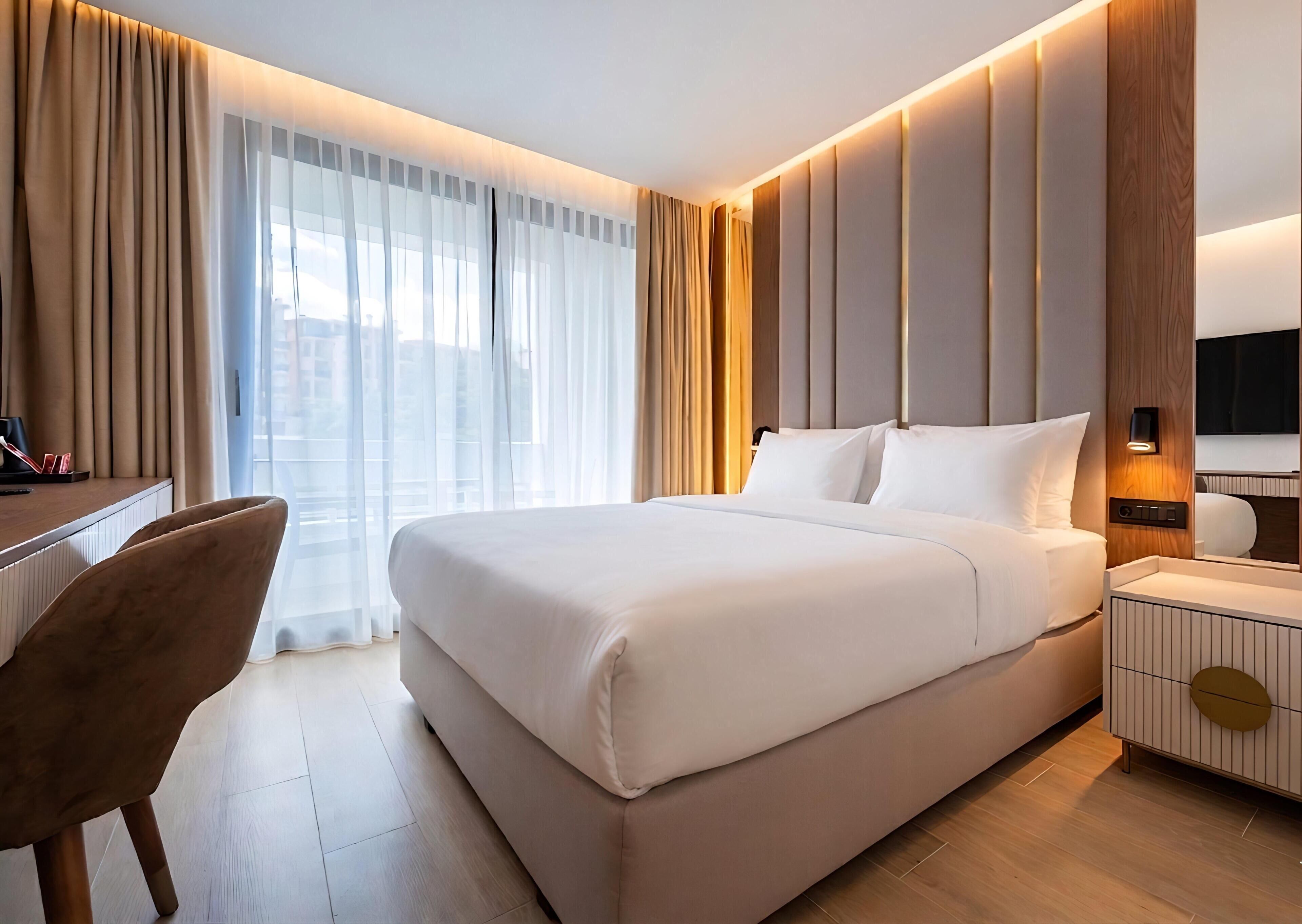 Quarto standard | Frigobar, cofres nos quartos, escrivaninha, Wi-Fi de cortesia