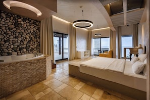1 chambre, minibar, coffres-forts dans les chambres, bureau