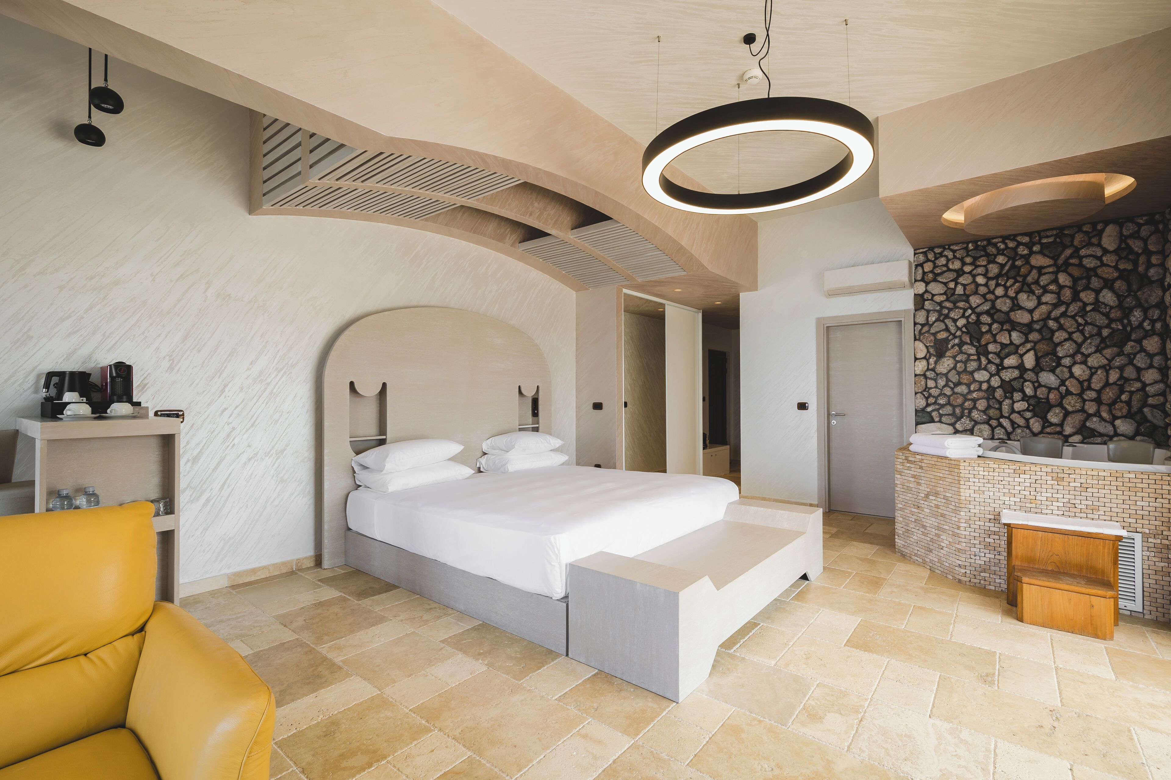 Suite, Hot Tub, Sea View | Minibar, in-room safe, desk, free WiFi