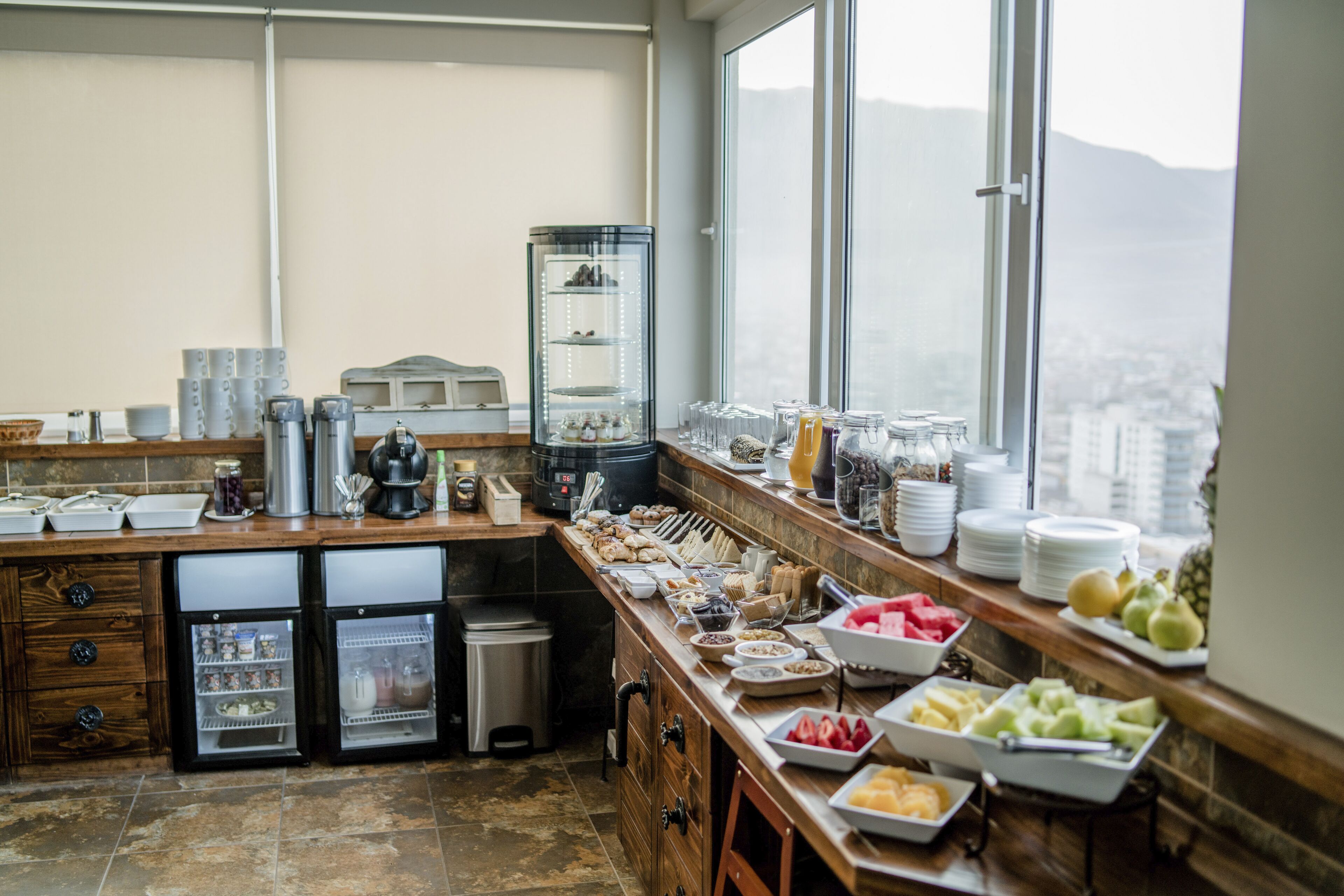 daily buffet breakfast (usd 17 per person)