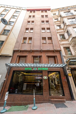 Fachada del alojamiento