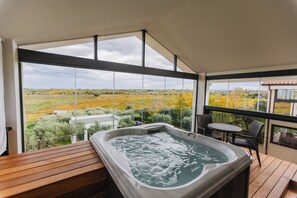 Luxury-Doppelzimmer, Balkon | Terrasse/Patio