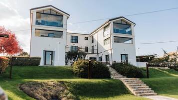 Facciata della struttura