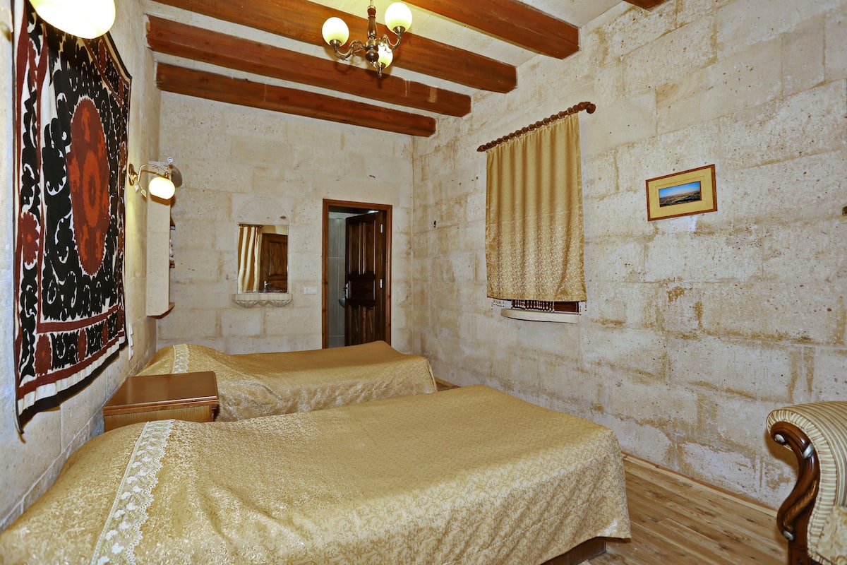 Desk, soundproofing, iron/ironing board, rollaway beds