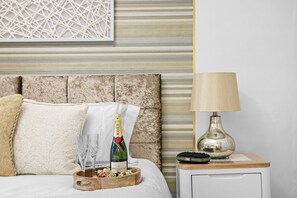 Superior-Doppelzimmer, Erdgeschoss | Hochwertige Bettwaren, Minibar, Verdunkelungsvorhänge