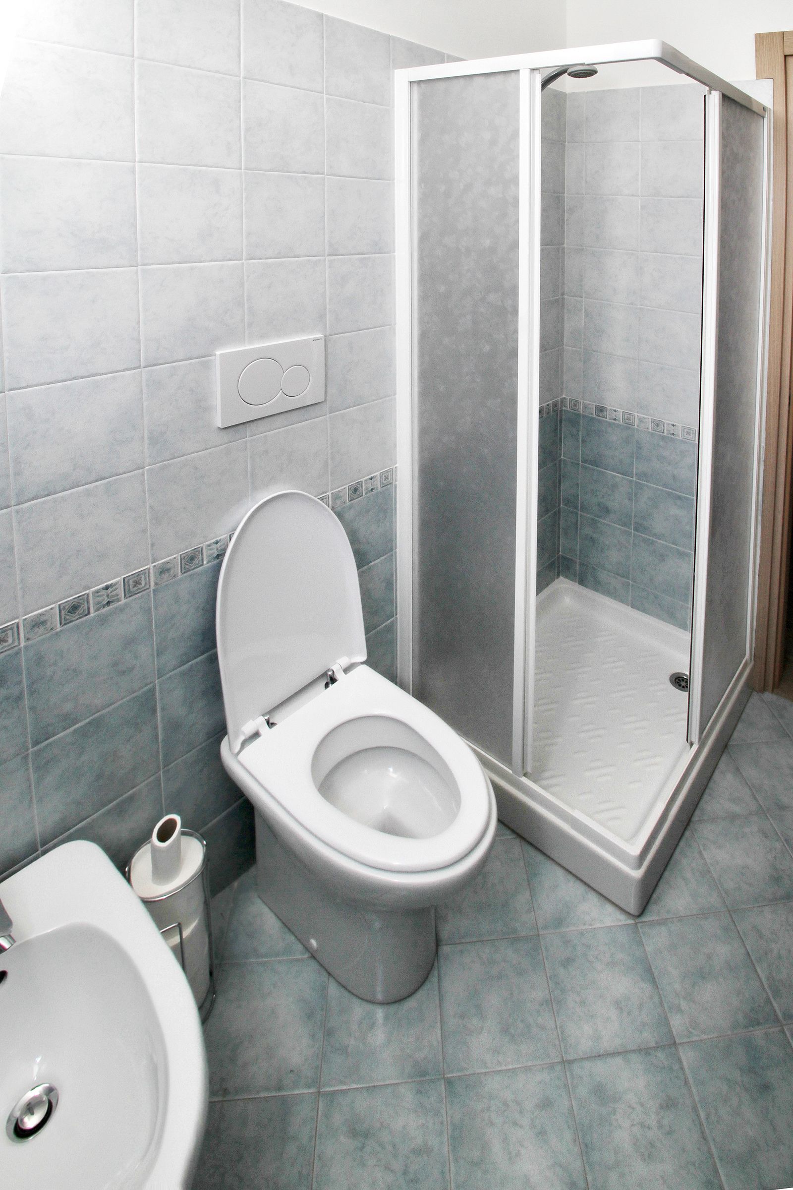 Bruser, gratis toiletartikler, hårtørrer, bidet