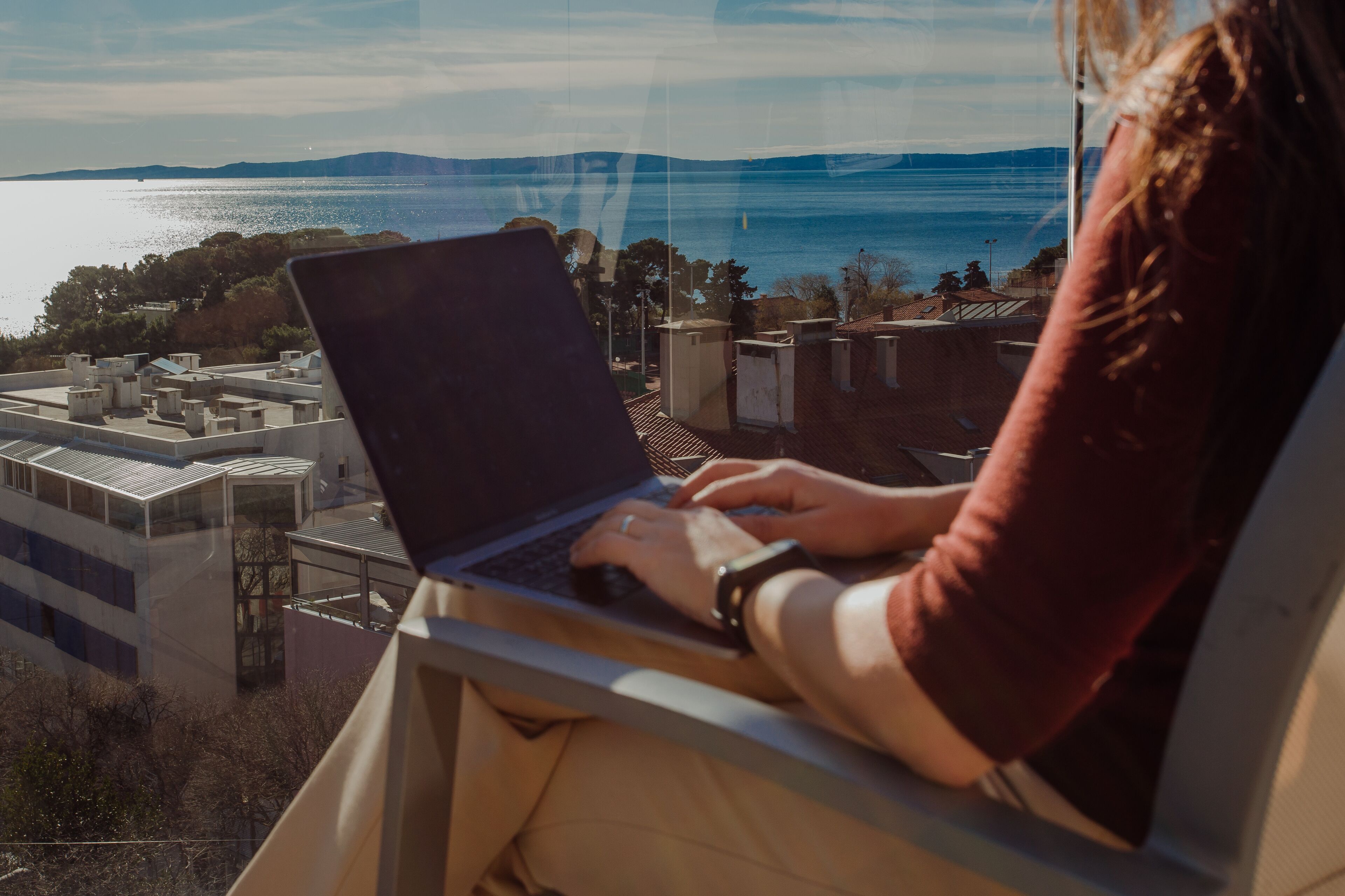 superior double room, balcony, sea view | minibar, in-room safe, desk, blackout curtains