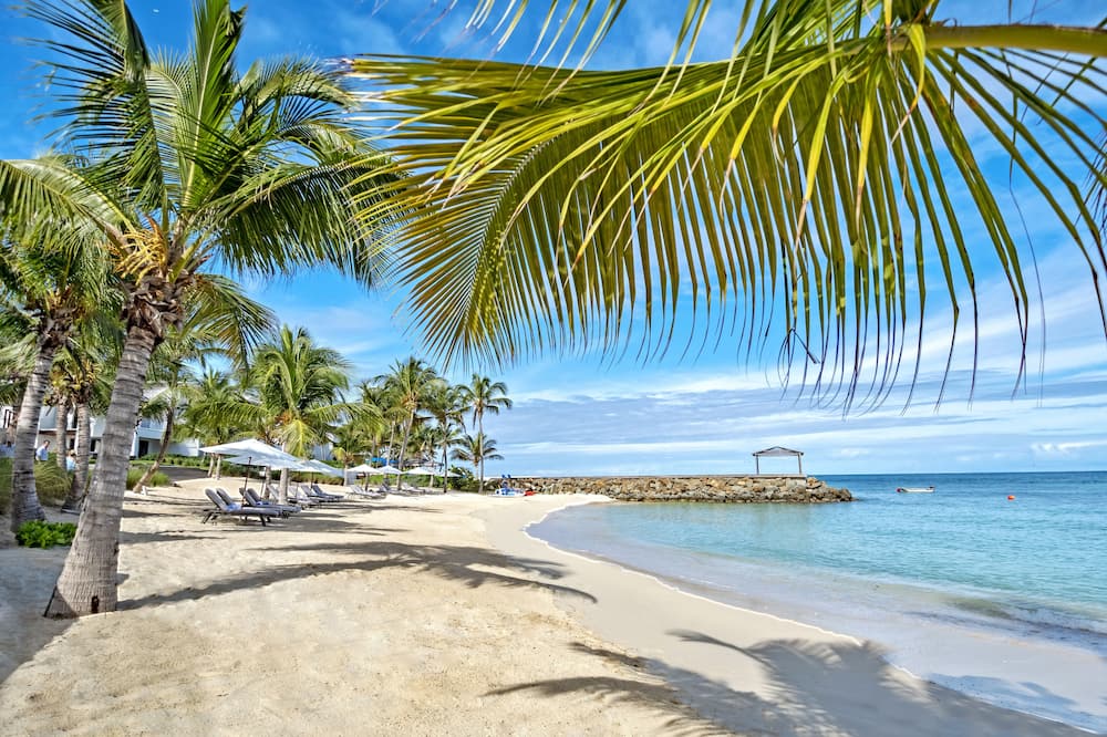 Hodges Bay Resort & Spa, an HQ Luxury Resort & Residences